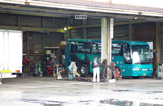 スピード車検 高岡市で最安値 日本海自動車工業